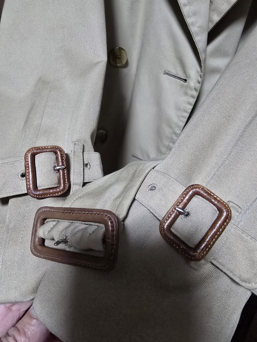 Vintage Burberry Beige Double-Breasted Trench Coat with Check Lining - Picture 7 of 7